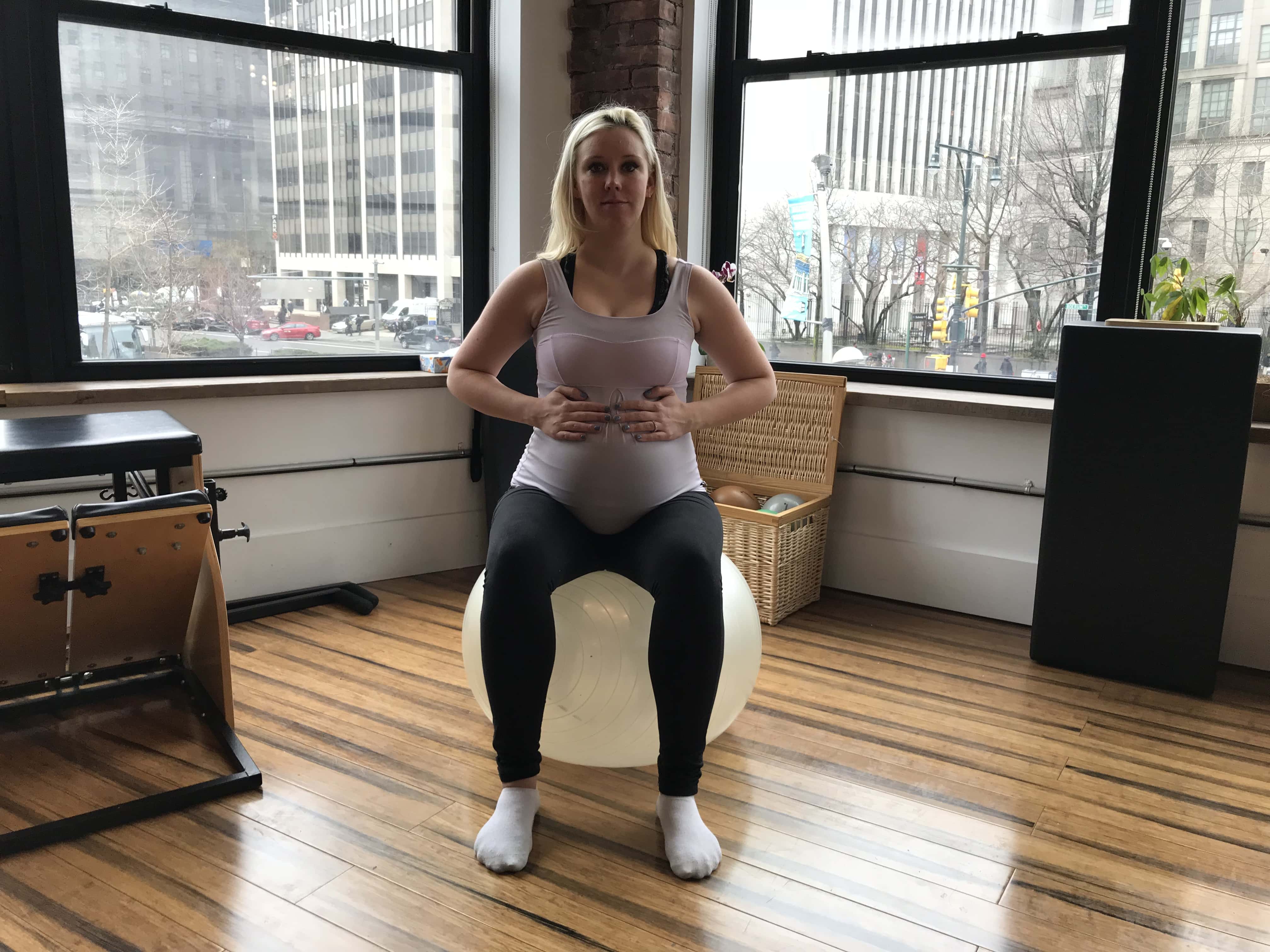 Pilates Lateral Breathing - The Benefits of Pilates Lateral Breathing Technique During Pregnancy | https://physiologicnyc.com/pilates-movement/